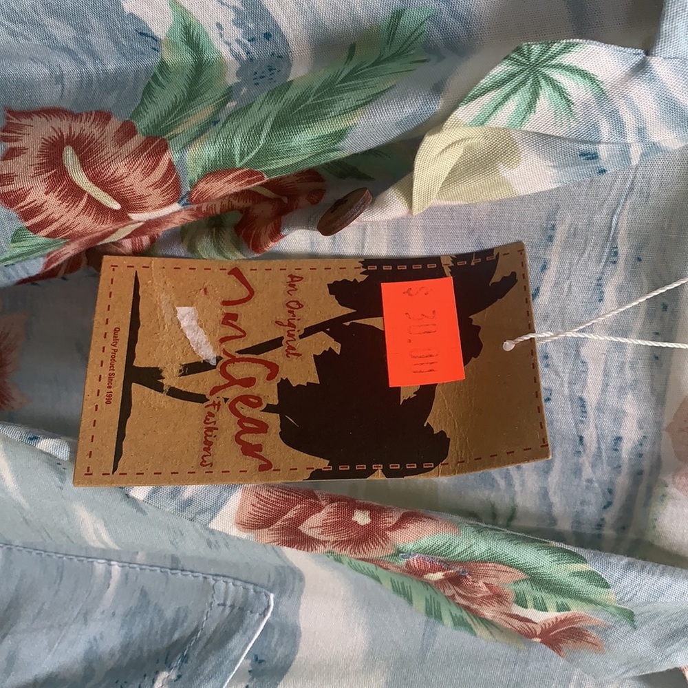 Men’s Beach Shirt - Picture 4 of 4